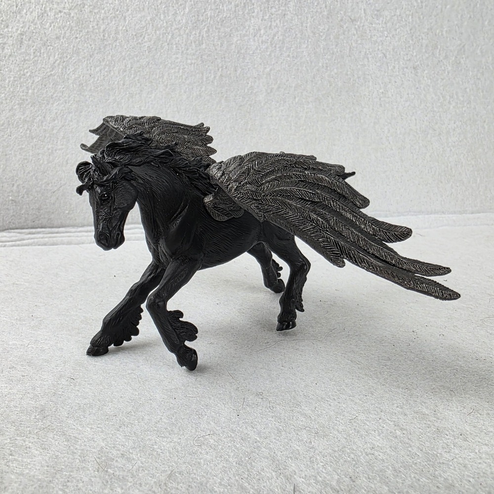 Safari Ltd 2007 Black Pegasus Winged Horse Mythical Realms Fantasy Figurine Toy